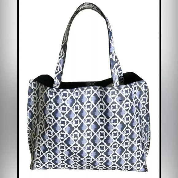 EUC Elliot Lucca tote bag Blue and White Faux leather made by The Sak - Picture 1 of 6